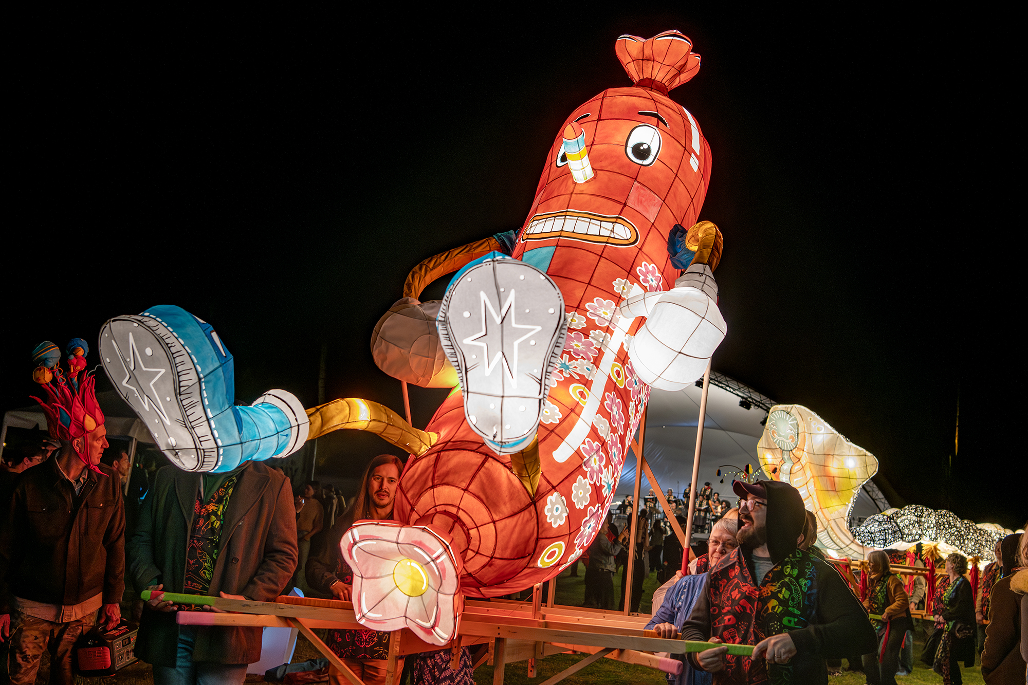 Illuminated paper sculpture hot dog "Boots"